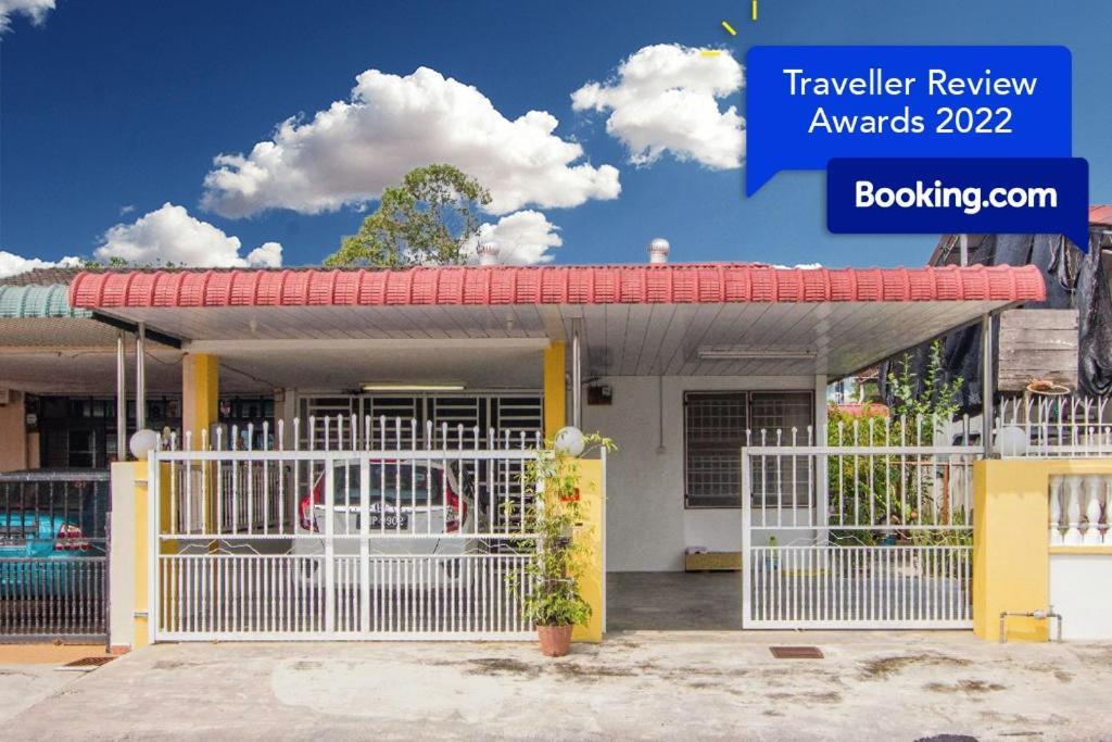 בוקיט מרטג'אם Sweet Home With 2 Auto Gates At Bm, Penang, M'Sia מראה חיצוני תמונה